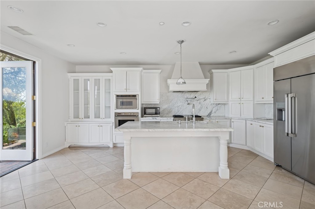 MLS #NP25218965 image #6