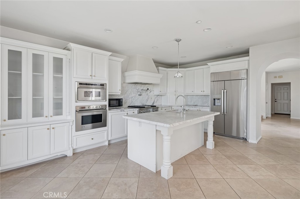 MLS #NP25218965 image #9