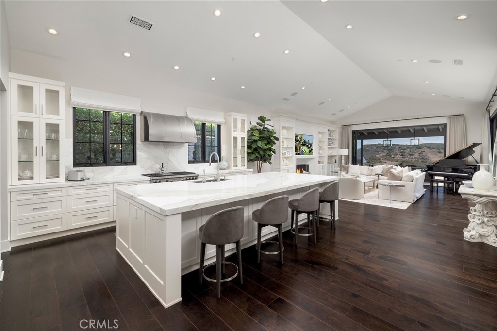 MLS #NP25219379 image #7