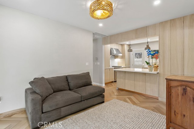 MLS #NP25219545 image #9