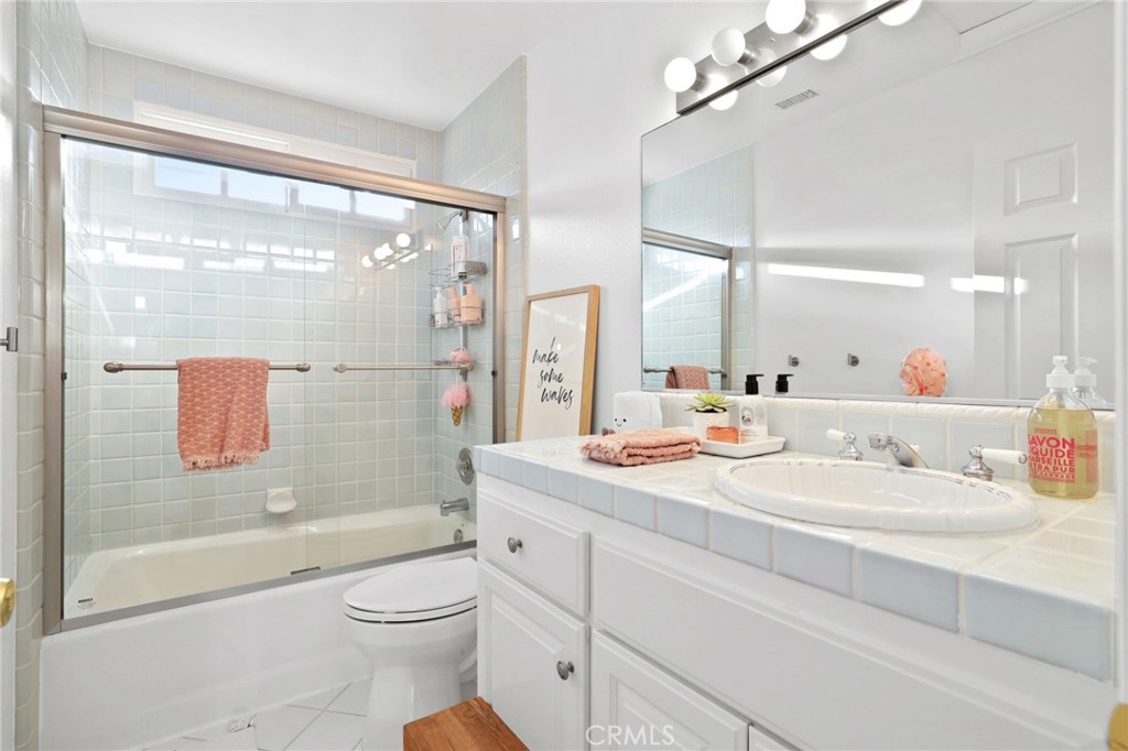 MLS #NP25220166 image #9