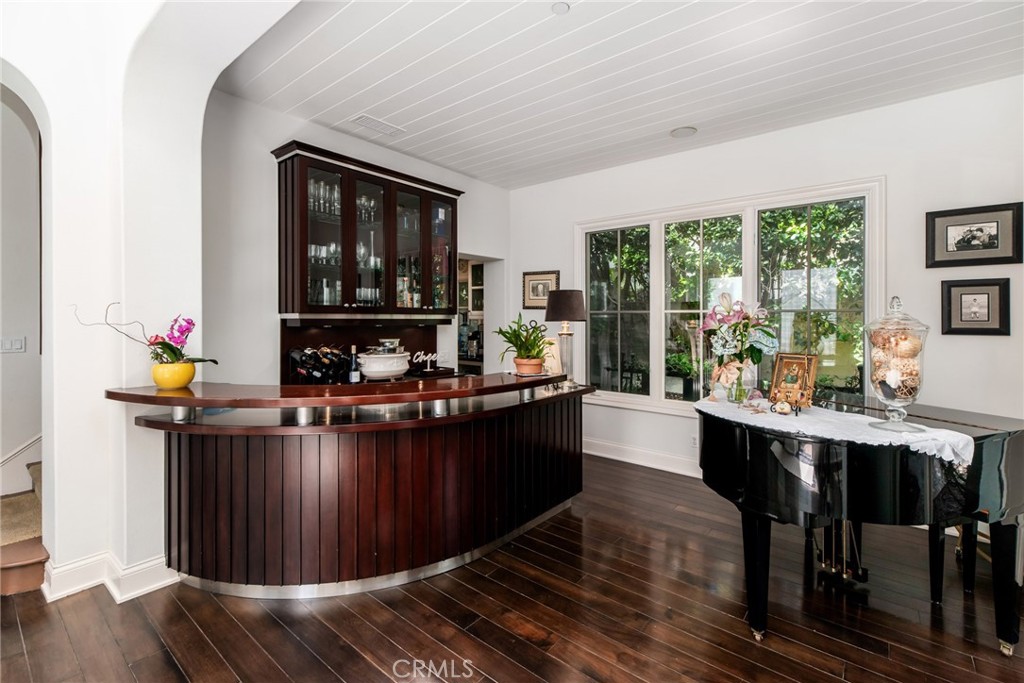 MLS #NP25220198 image #9