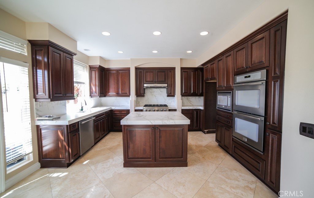 MLS #NP25220990 image #6