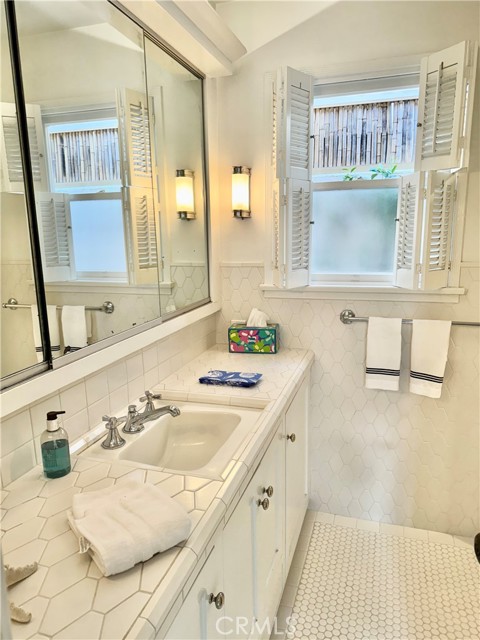 MLS #NP25222909 image #18