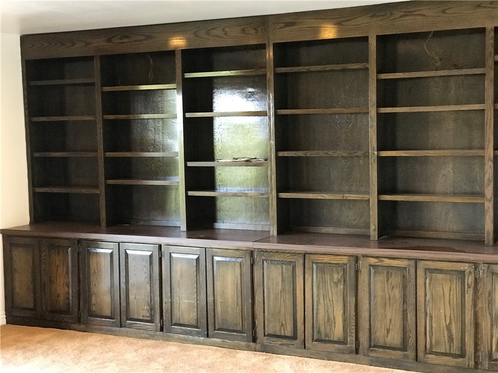 MLS #NP25223717 image #10