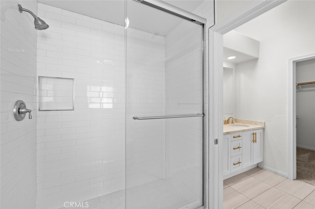 MLS #NP25225677 image #16