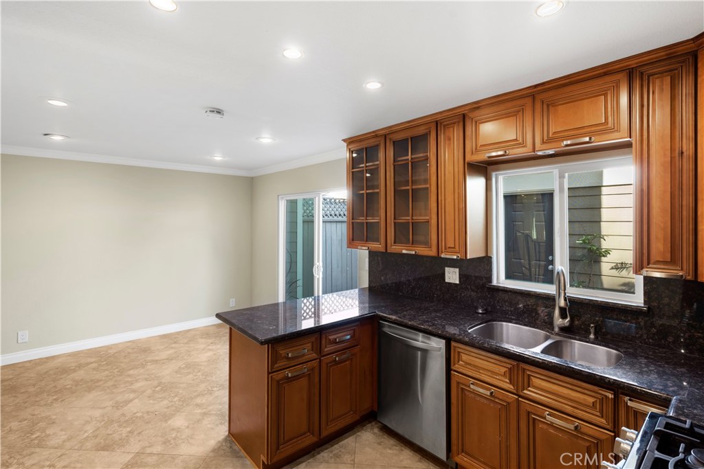 MLS #NP25227907 image #11