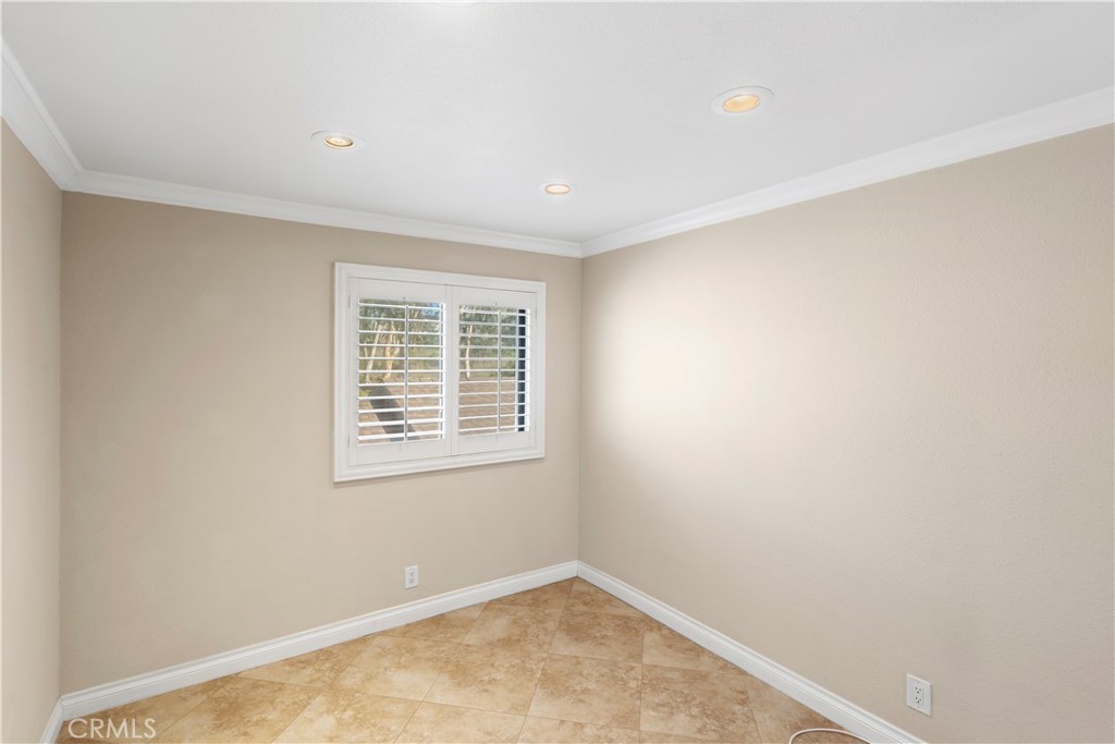 MLS #NP25227907 image #18