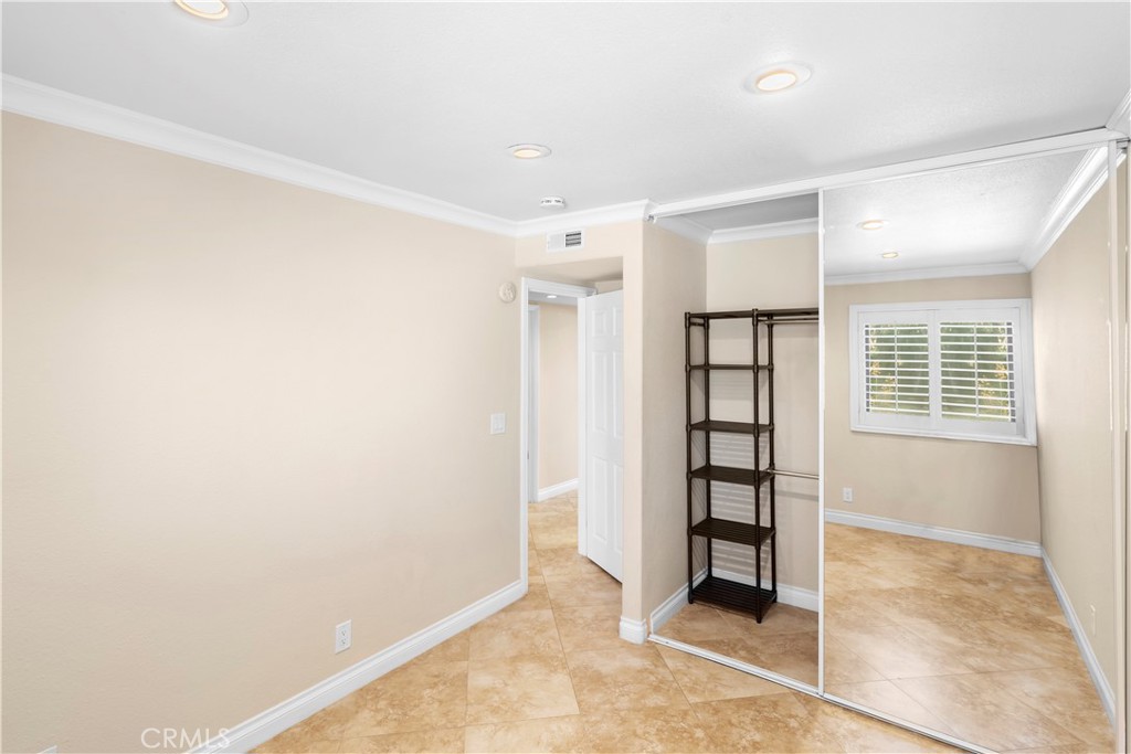 MLS #NP25227907 image #19