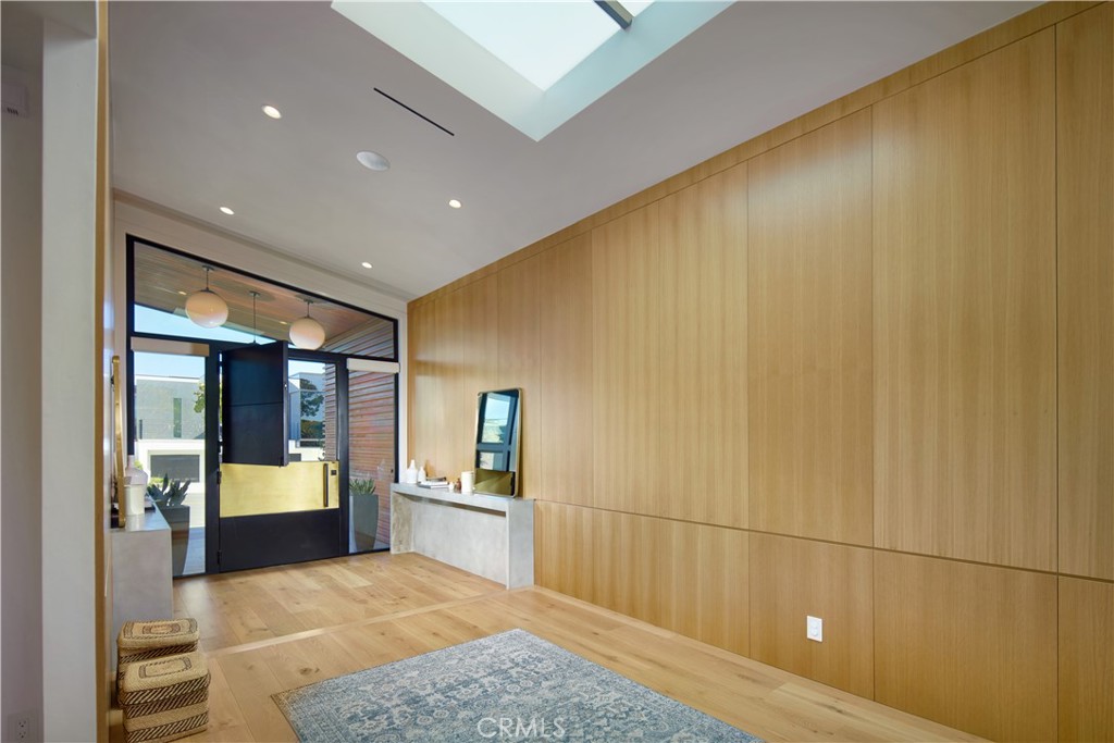 MLS #NP25106386 image #2