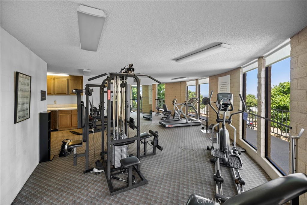 MLS #NP25229365 image #25