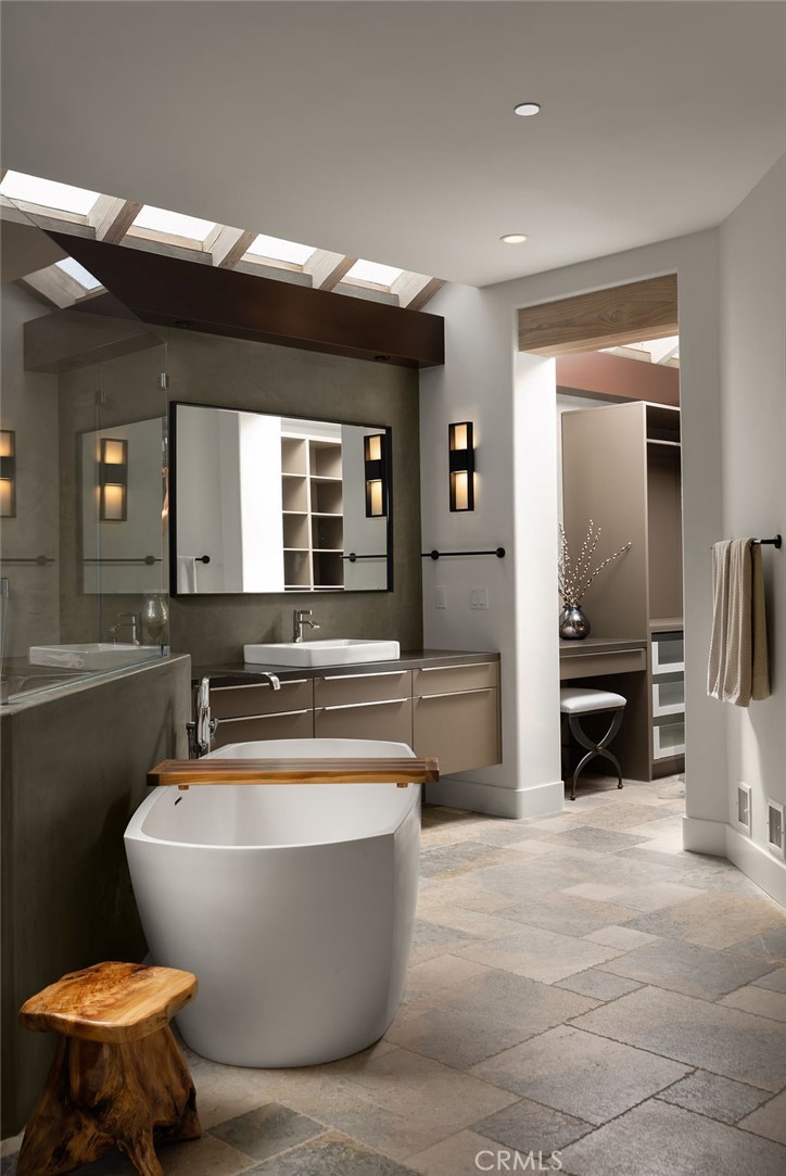 MLS #NP25229664 image #32