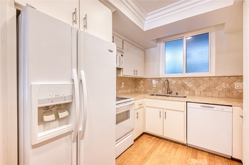 MLS #NP25226582 image #10