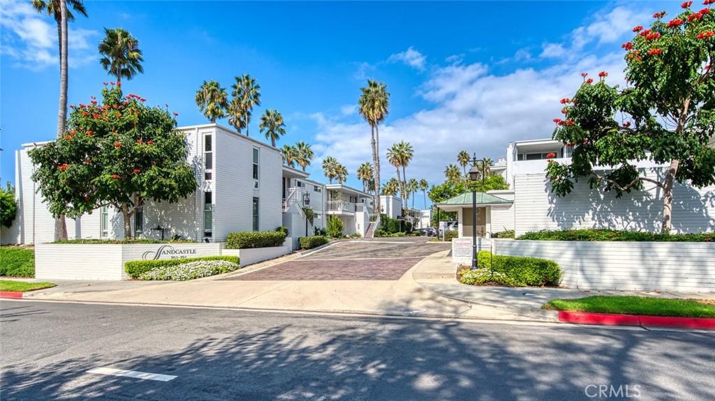 MLS #NP25226582 image #24