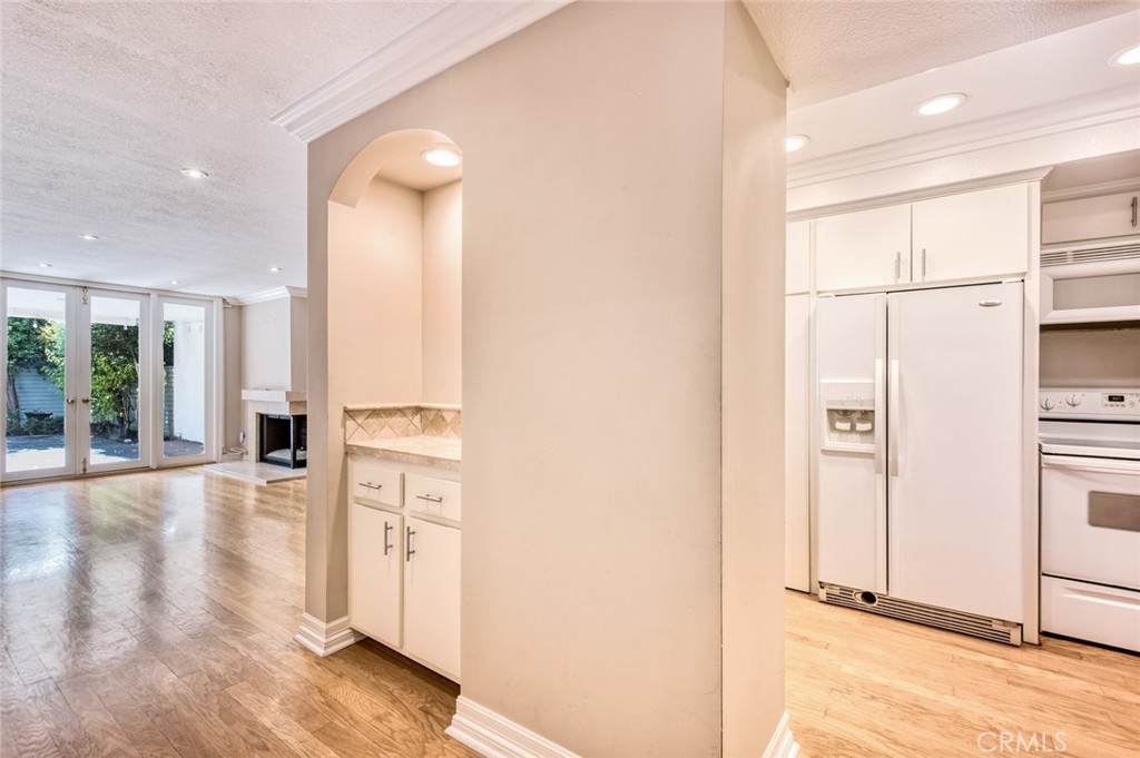 MLS #NP25226582 image #5