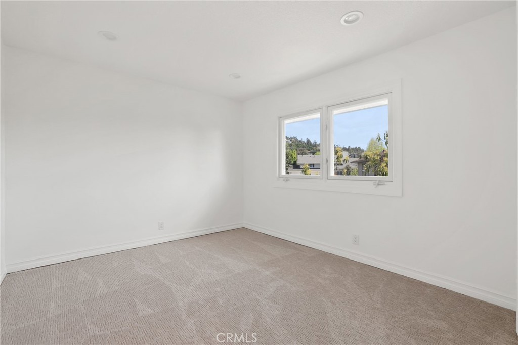 MLS #NP25230670 image #21