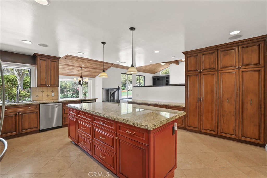 MLS #NP25230670 image #6