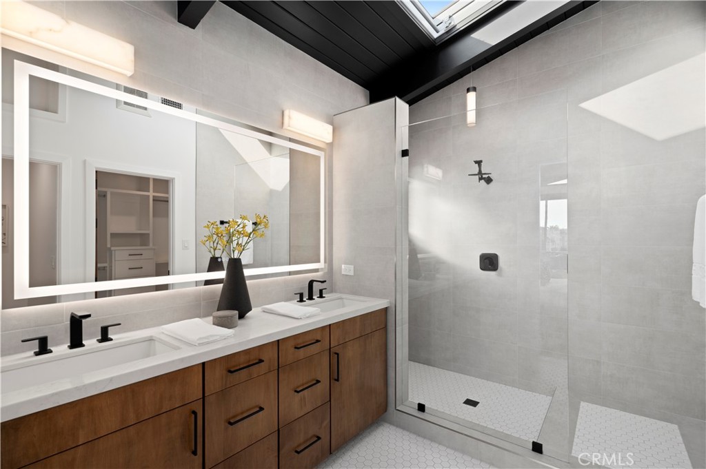 MLS #NP25230978 image #9