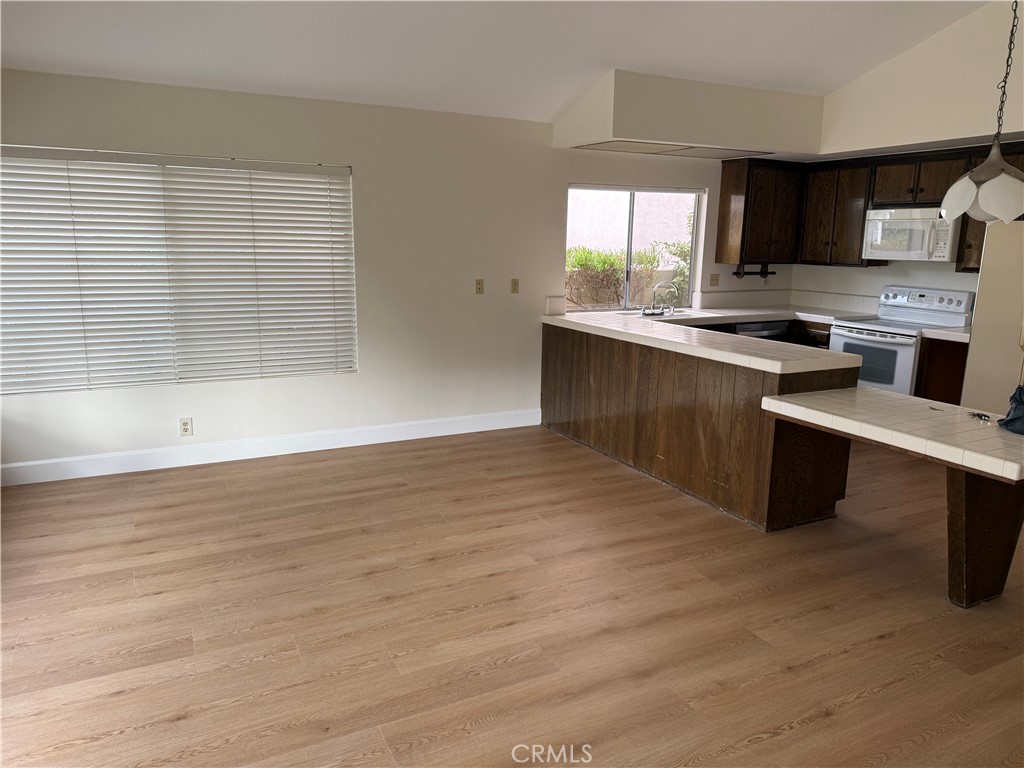 MLS #NP25232407 image #8