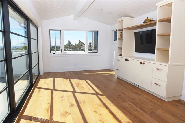 MLS #NP25232995 image #32