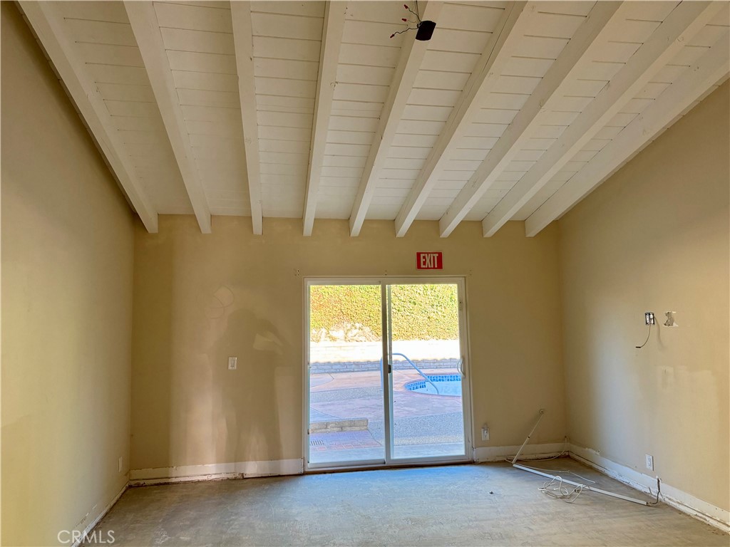 MLS #NP25233453 image #9