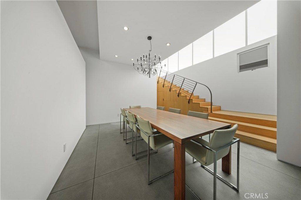 MLS #NP25234385 image #6