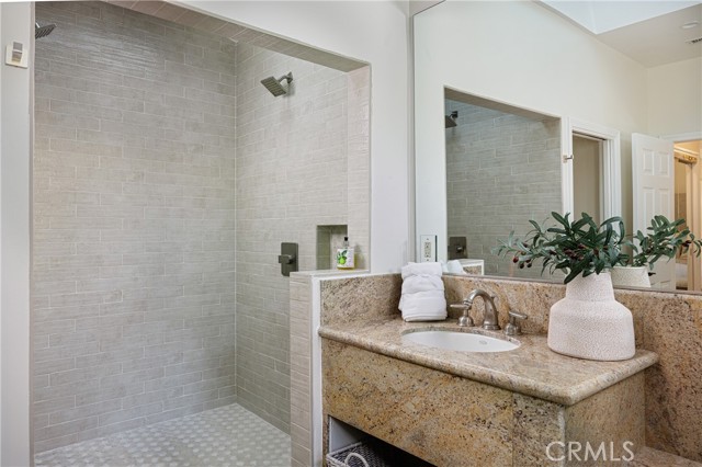 MLS #NP25235914 image #25