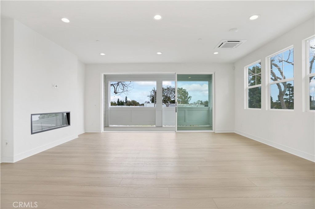 MLS #NP25238407 image #13