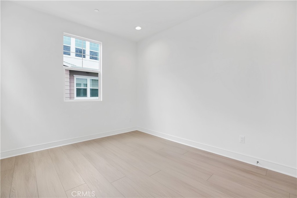 MLS #NP25238407 image #18