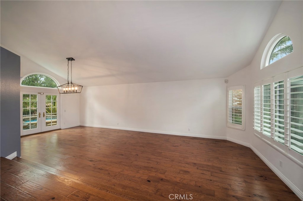 MLS #NP25239644 image #8