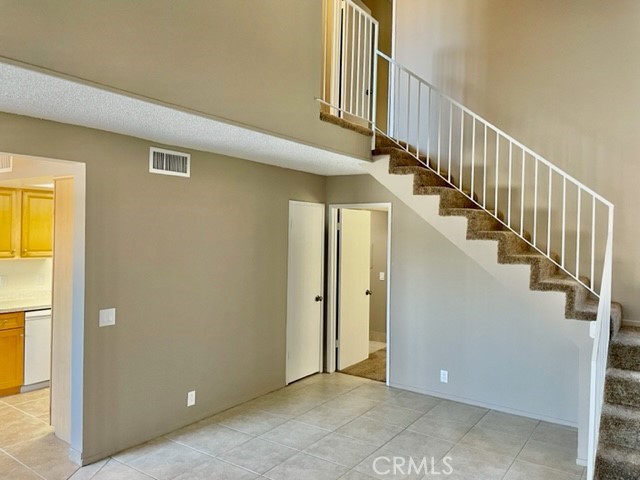 MLS #NP25240613 image #2