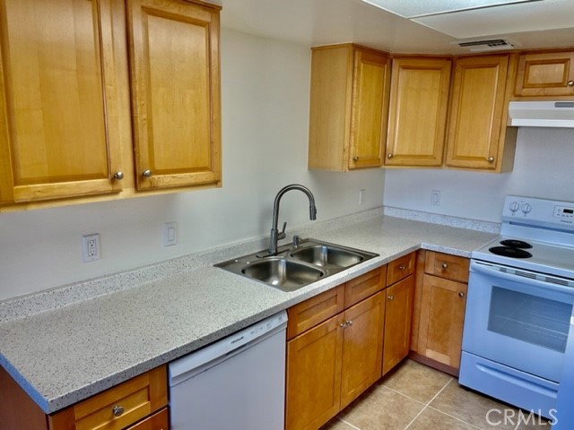 MLS #NP25240613 image #3