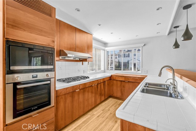 MLS #NP25241786 image #16