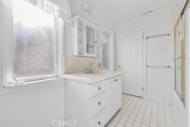 MLS #NP25241786 image #32