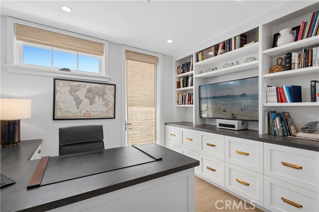 MLS #NP25241850 image #25