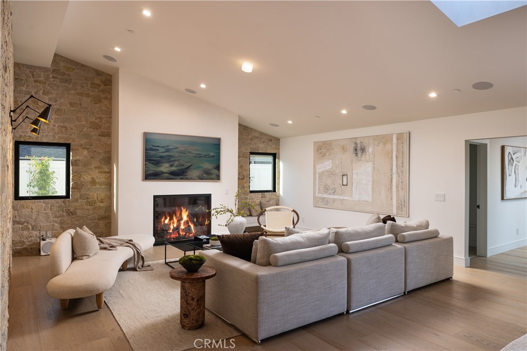 MLS #NP25242171 image #14