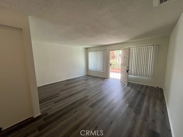 MLS #NP25243214 image #4