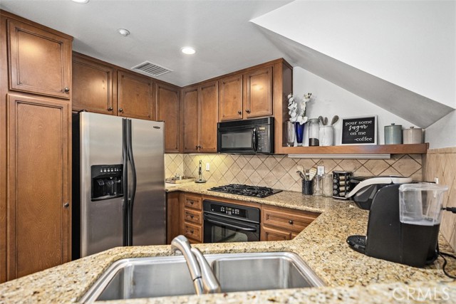 MLS #NP25246443 image #8