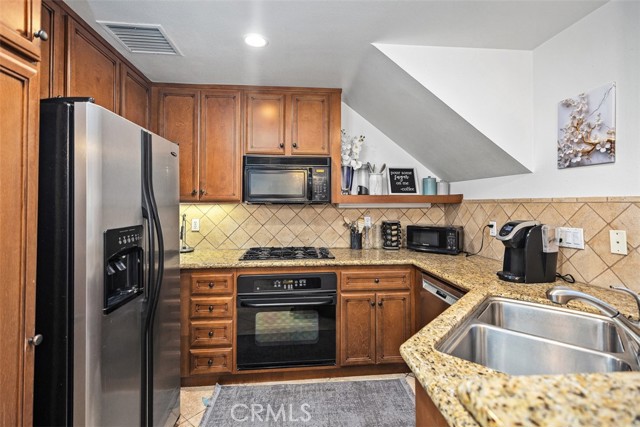 MLS #NP25246443 image #9