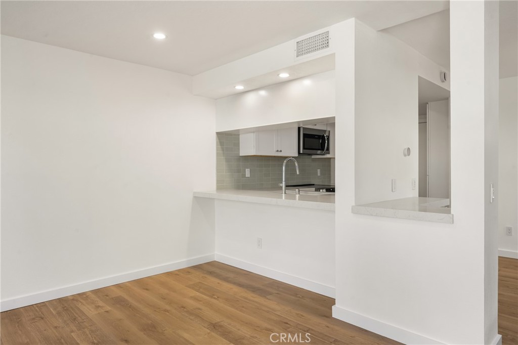 MLS #NP25246652 image #10