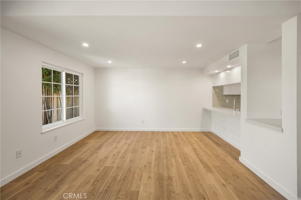 MLS #NP25246652 image #8