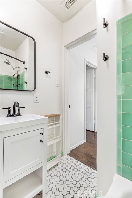 MLS #NP25247432 image #19