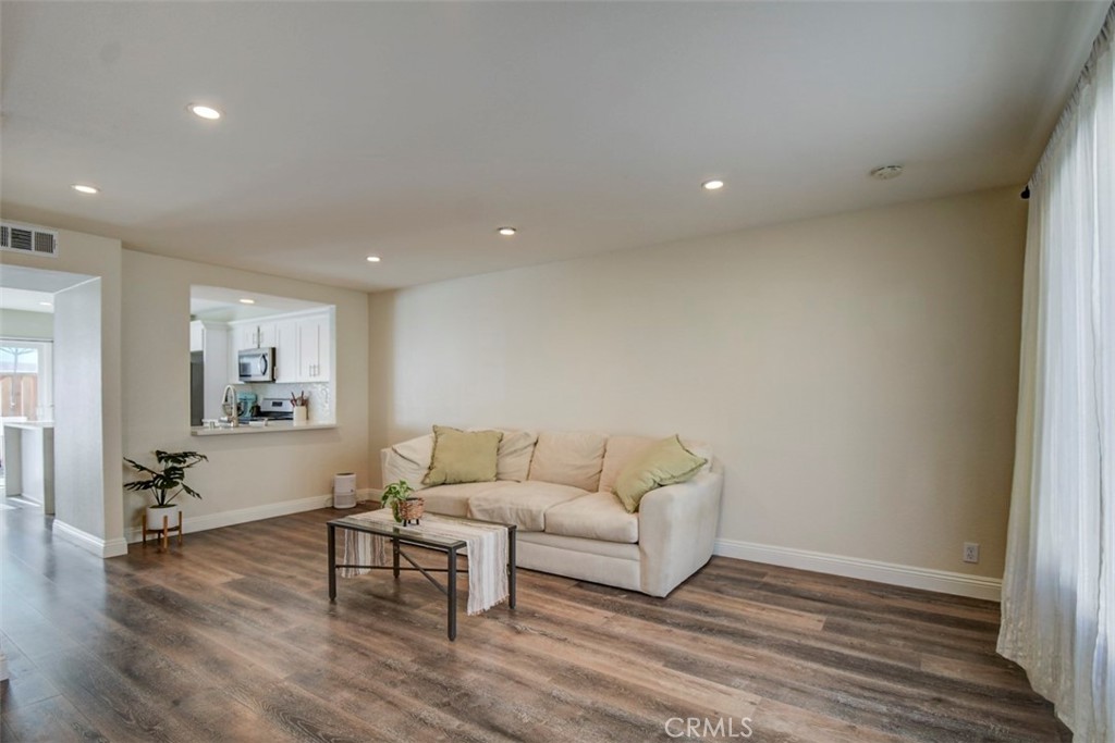 MLS #NP25249671 image #3