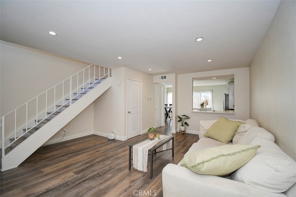 MLS #NP25249671 image #6