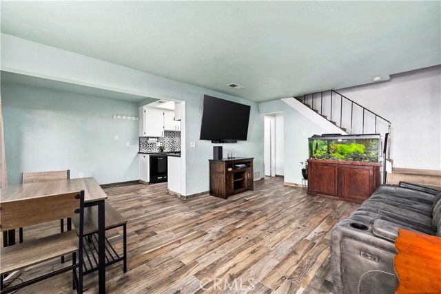 MLS #NP25250236 image #3