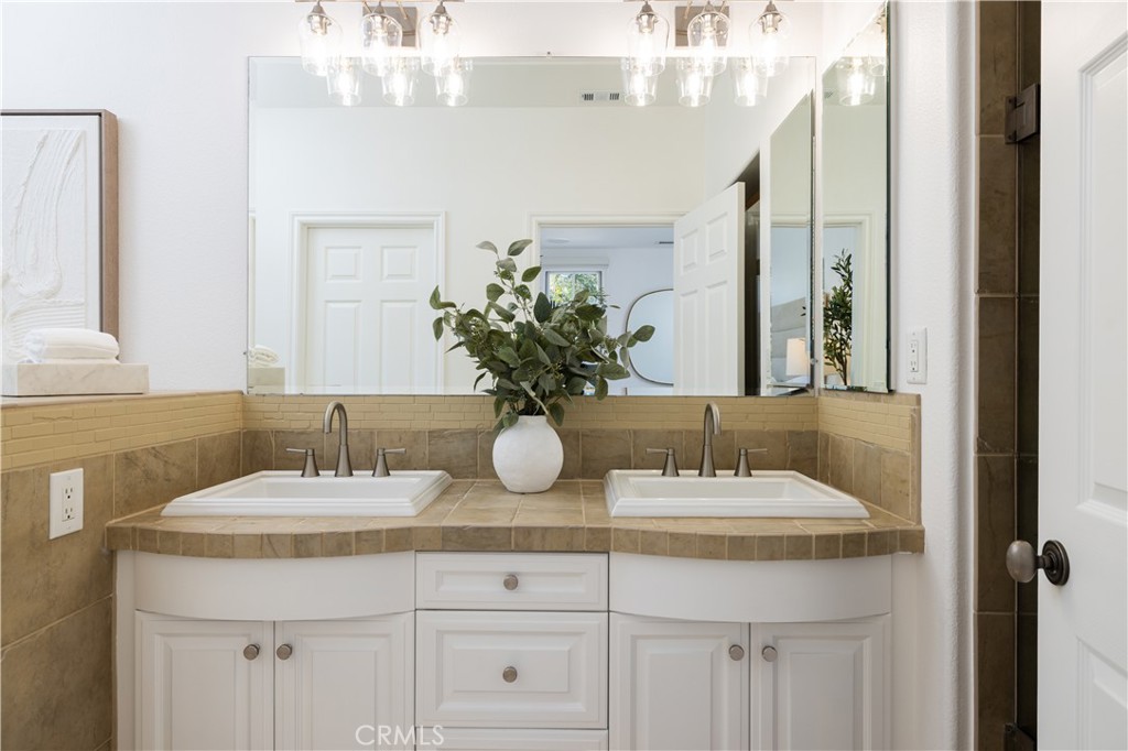 MLS #NP25251254 image #18