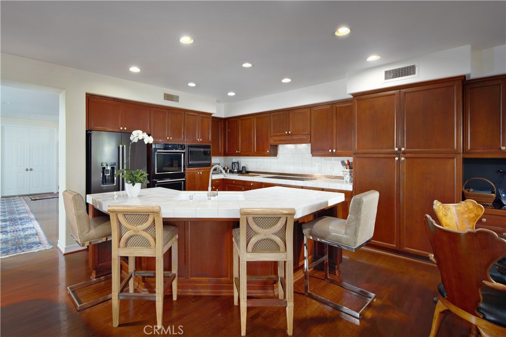 MLS #NP25253585 image #8