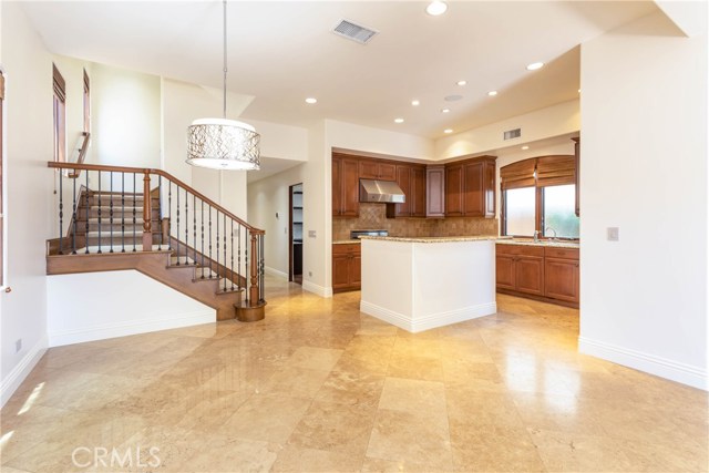 MLS #NP25254141 image #5