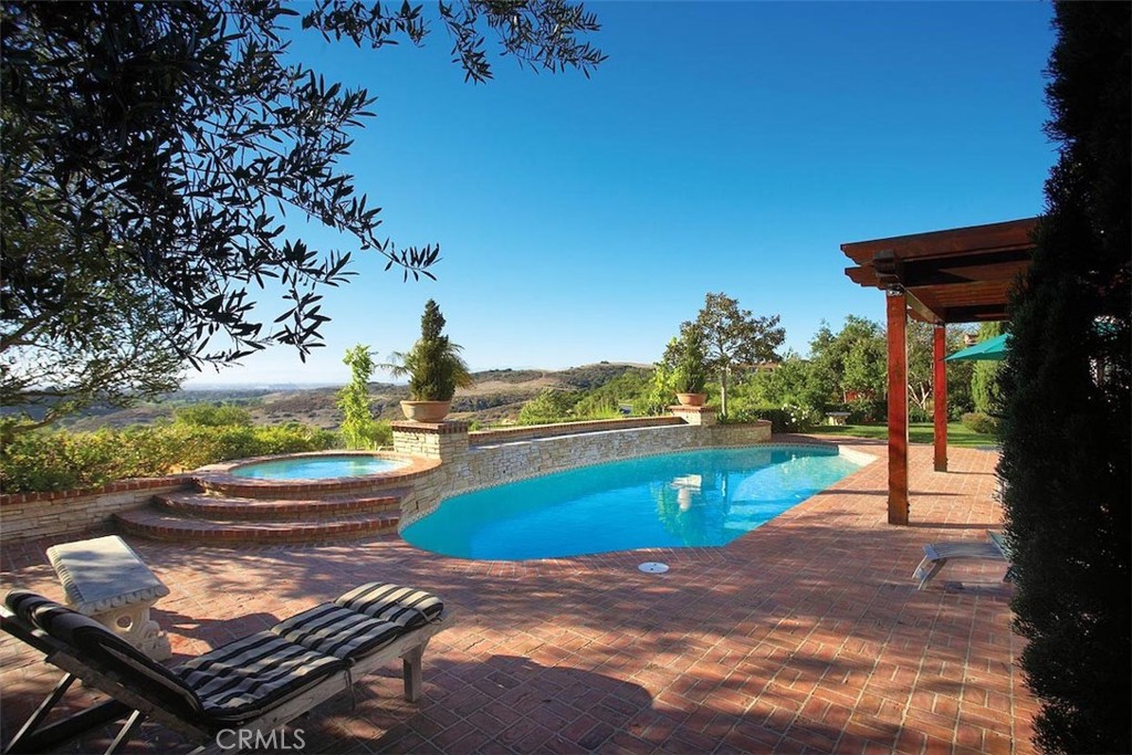 MLS #NP25254367 image #2