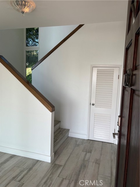 MLS #NP25255334 image #2